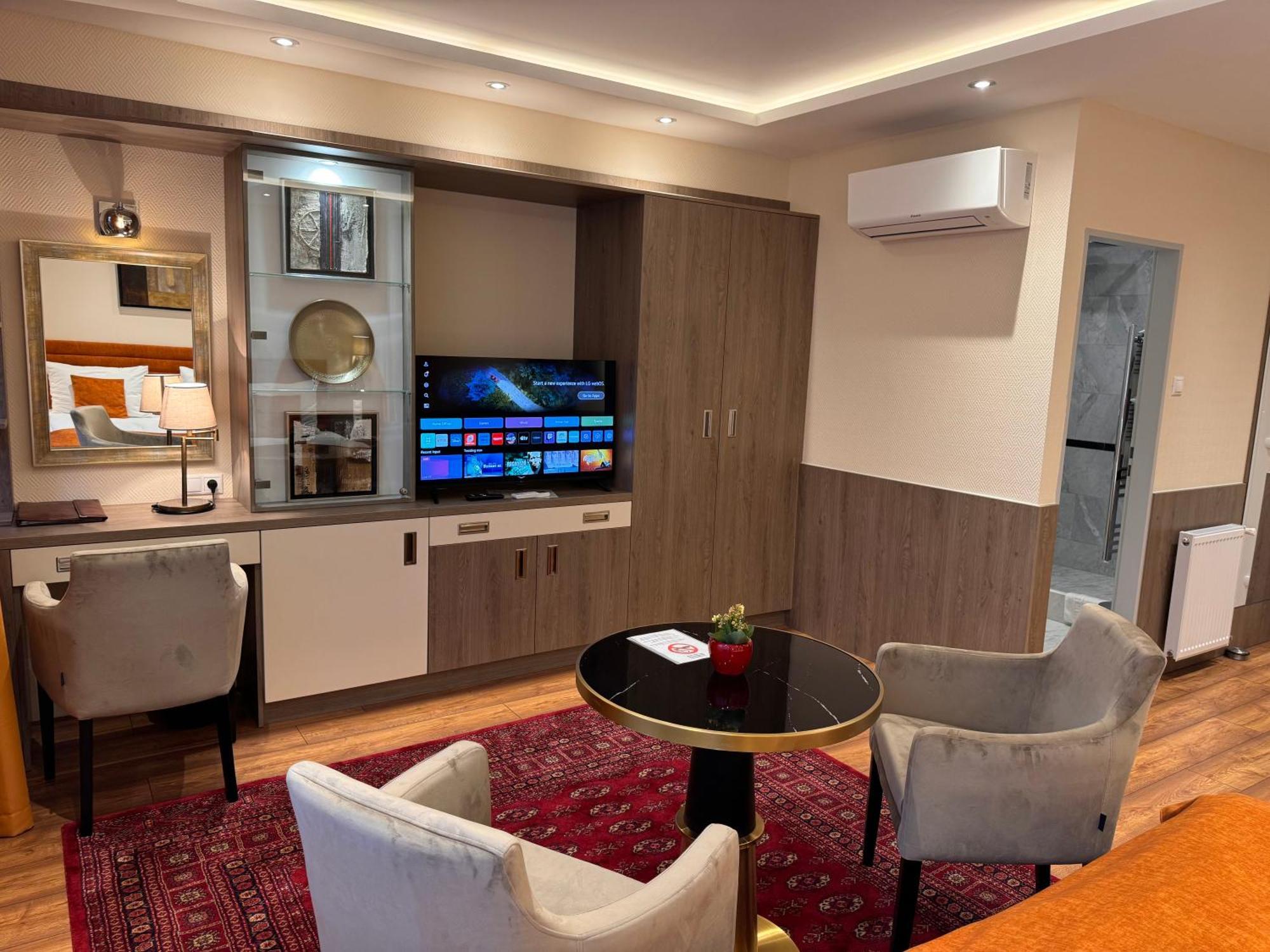 Aparthotel Charles