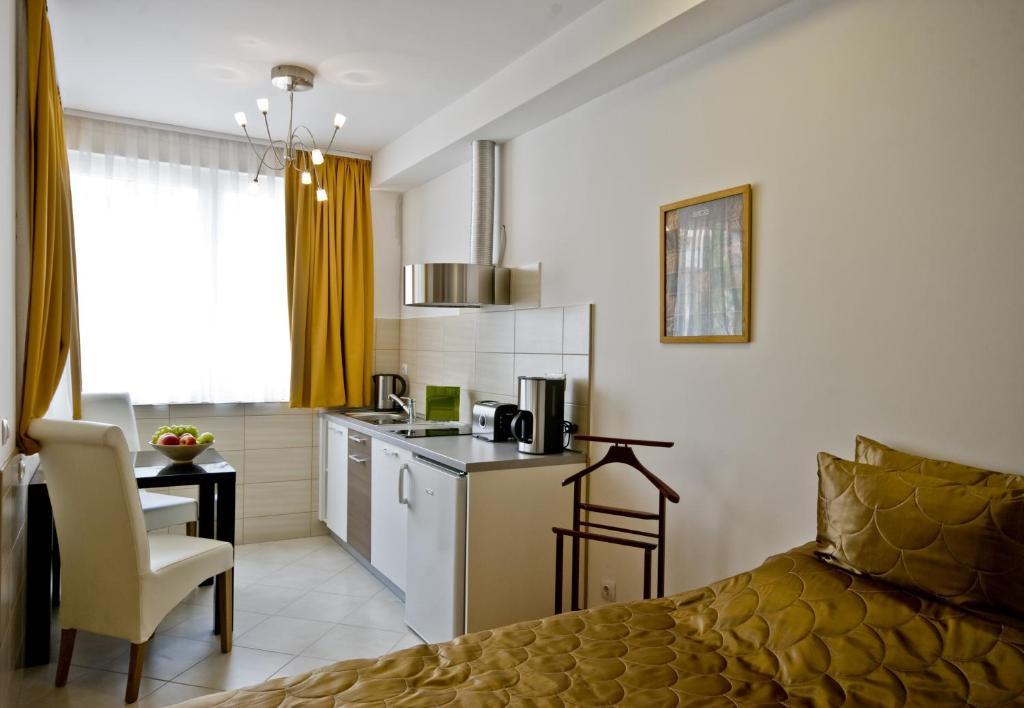 Corvin Lux Aparthotel